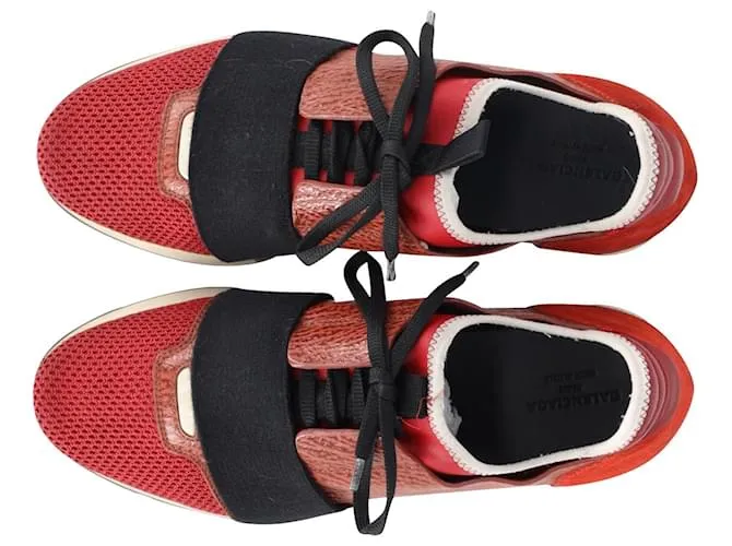 Day Balenciaga Race Runner Low Top Sneakers en cuero rojo y negro Impresión de pitón 