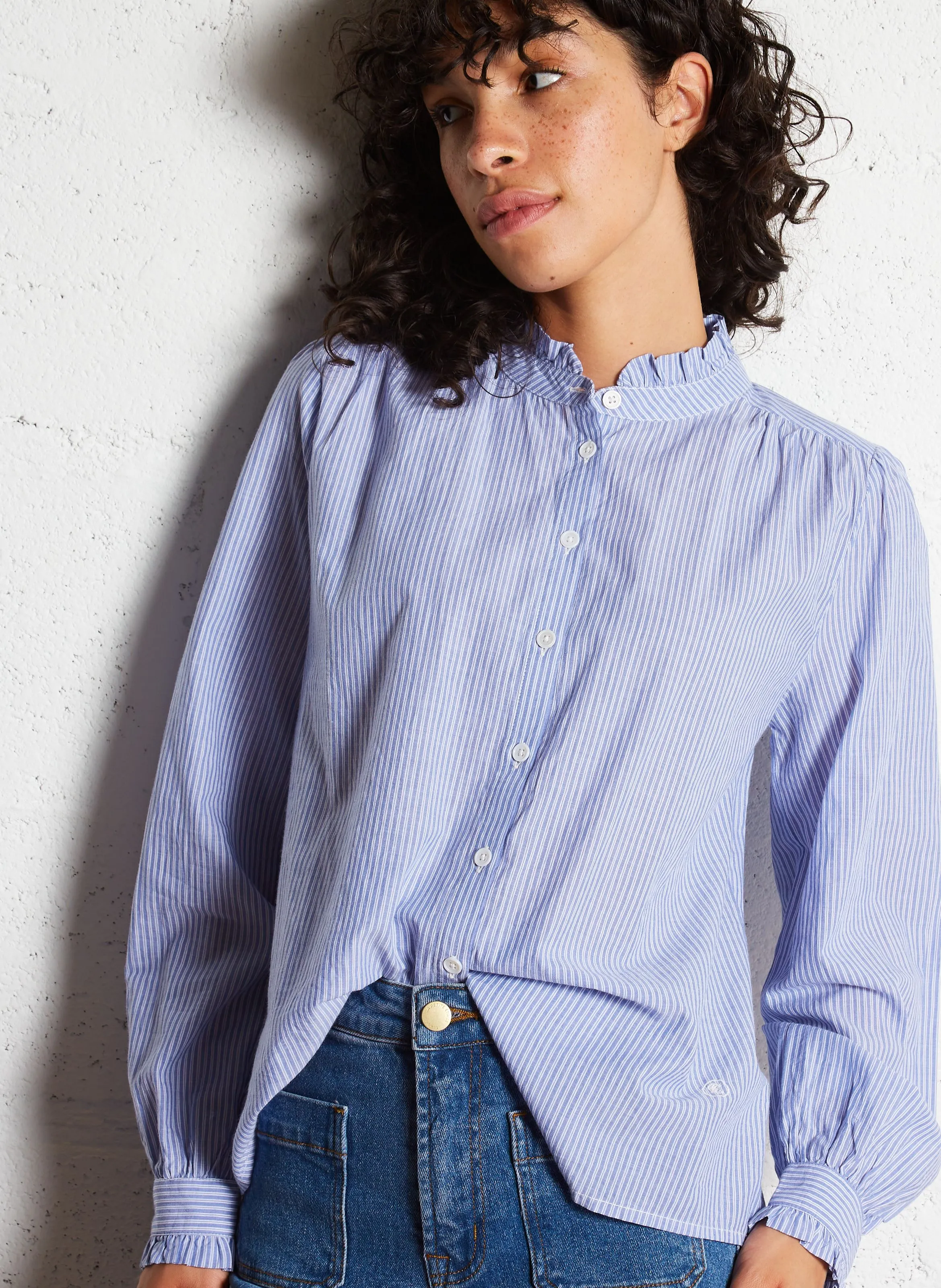 LA PETITE ETOILE BECKY - Camisa holgada de algodón con cuello redondo en azul