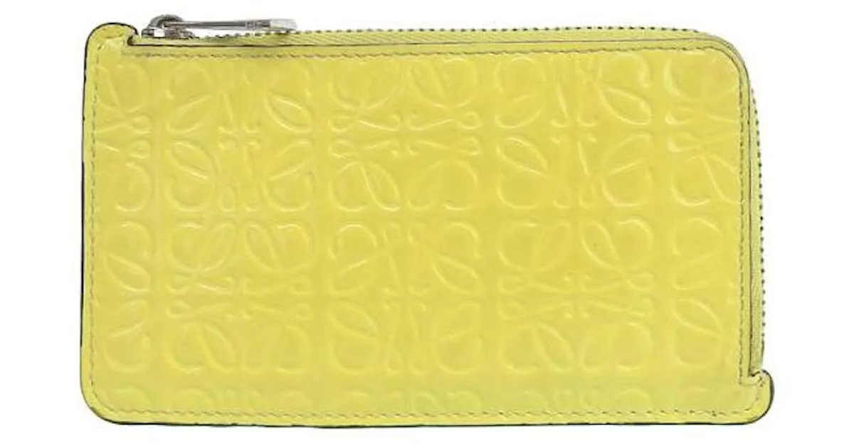 Loewe Estuche para tarjetas de charol con anagrama en muy buen estado Amarillo 