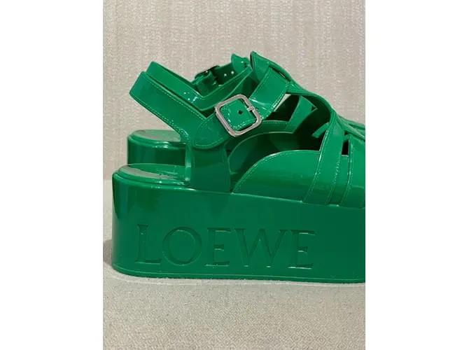 LOEWE Sandalias T.UE 39 el plastico Verde 