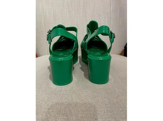 LOEWE Sandalias T.UE 39 el plastico Verde 