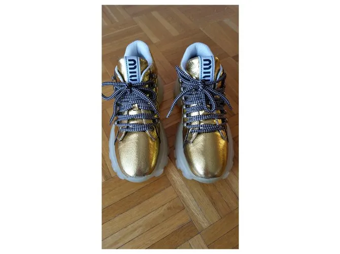 MIU MIU SNEAKERS MAXI SUELA GRANDE ORO Dorado 